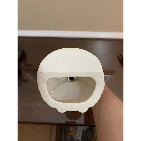 Beautiful 8" Tall Ivory Colored Kissing Angel with Book Figurine Collectible - Picture 4 of 9